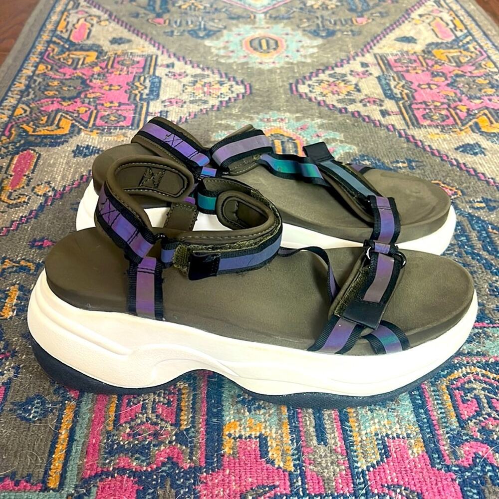 Zara chunky sole platform strappy sporty sandals sz 40